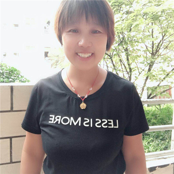 李梅.jpg